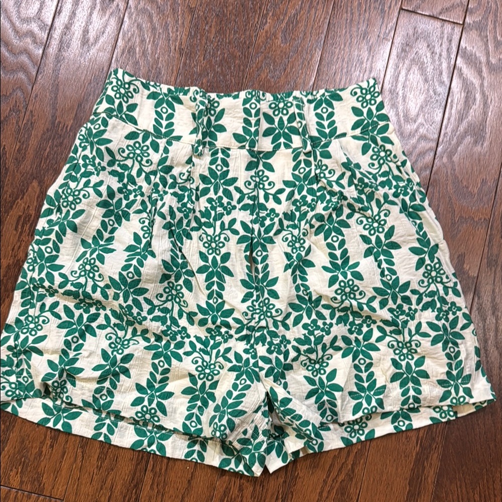 Green Floral Women's Shorts
